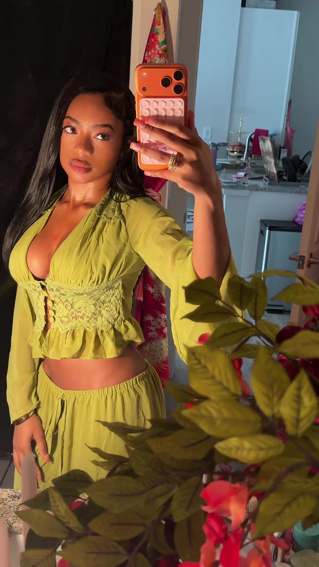 @sanaaaizhanee