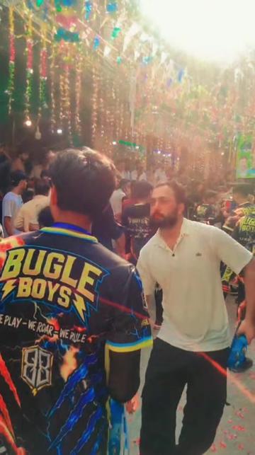 @Mr sialkoti sheikh 😎
