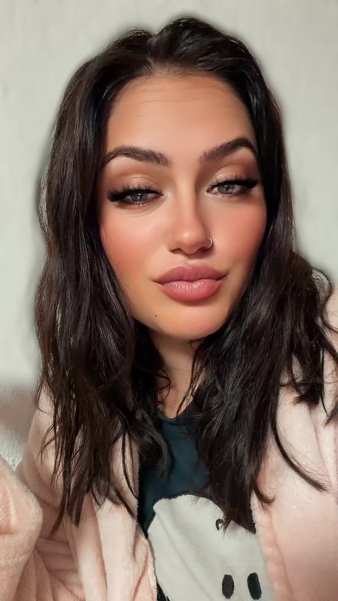 @elly96e
