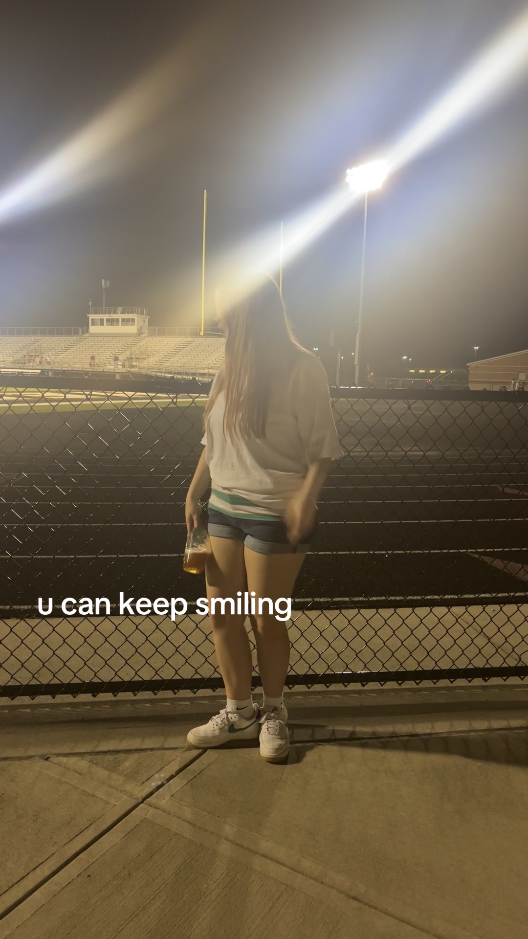 @carlyy