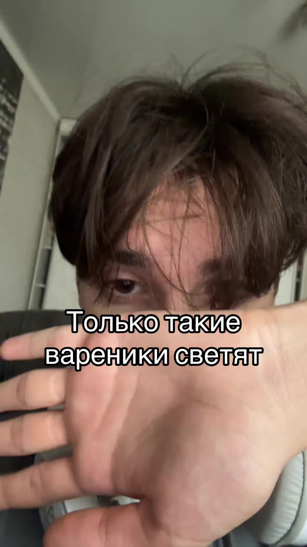 @pretenthey