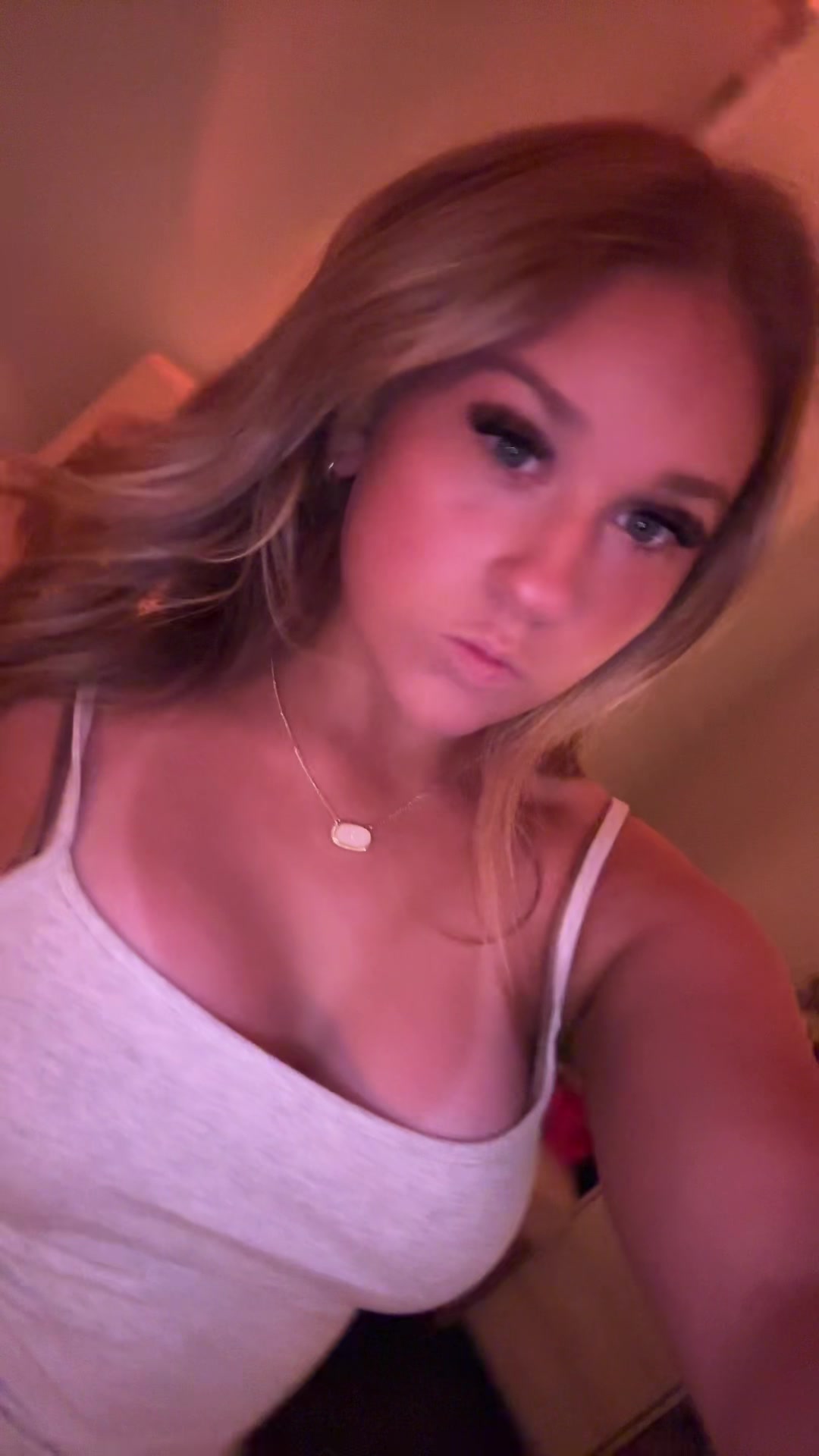 @Liv Maron&oacute;va