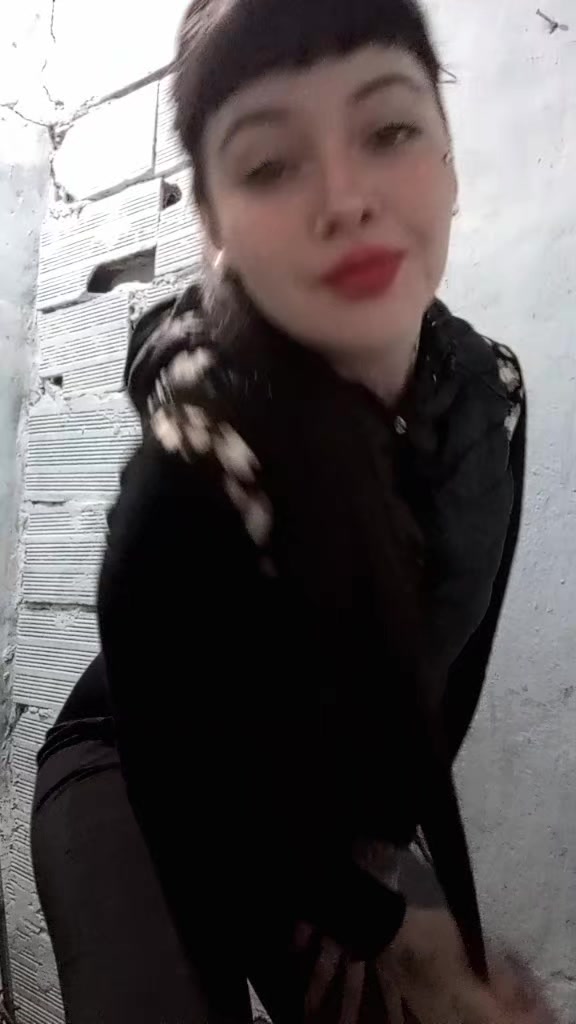 @Camiii🦋