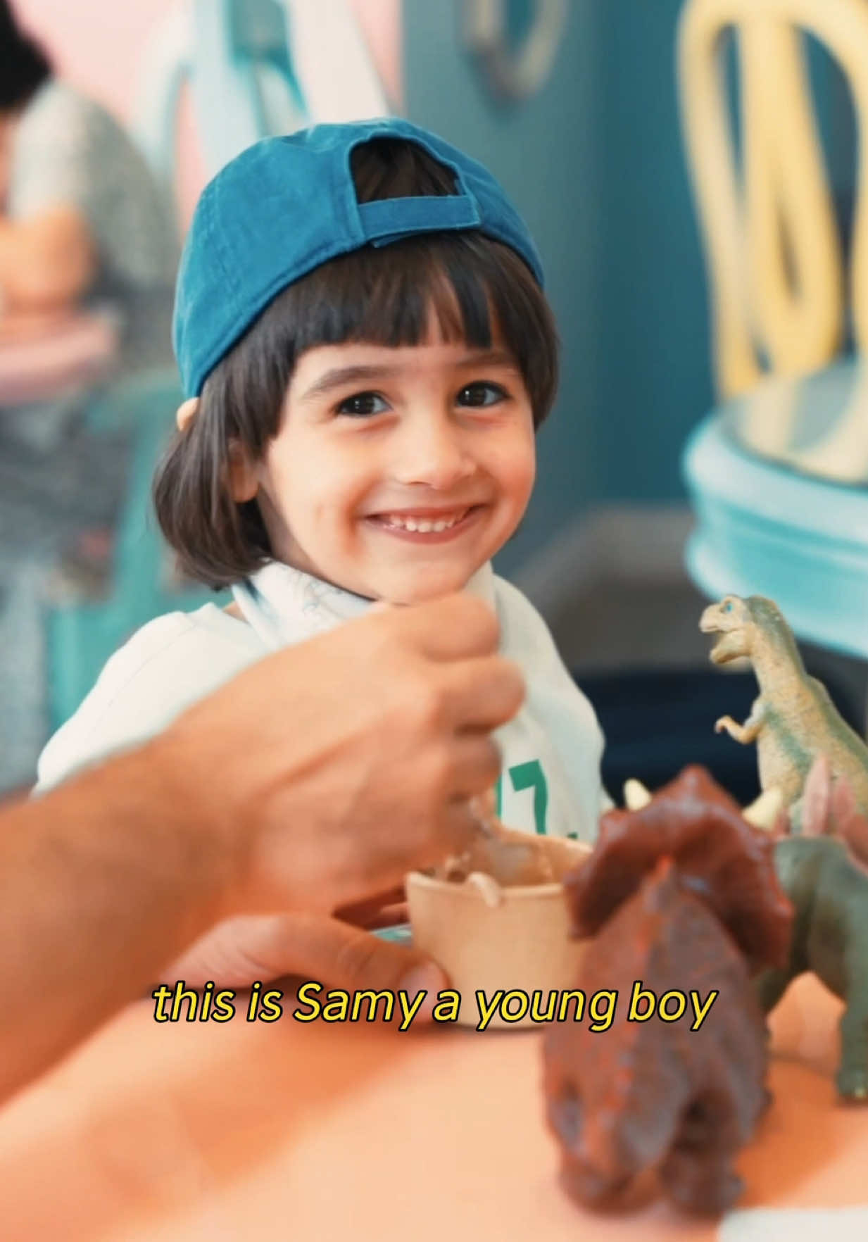 @hassounaeats