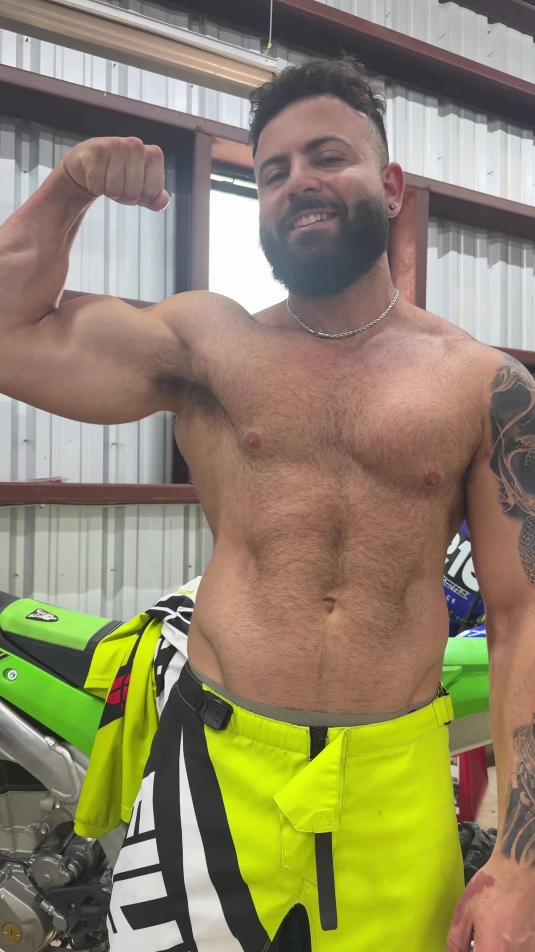 @rippedmoroccan