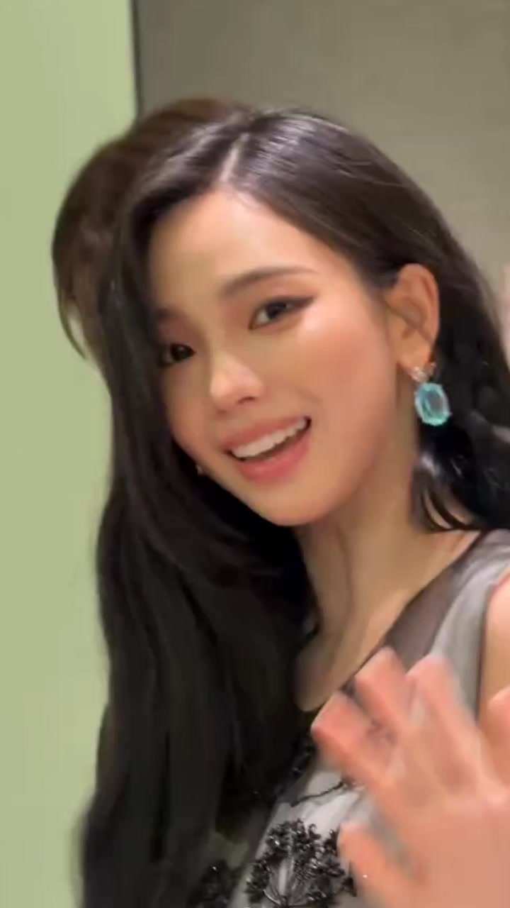 @pyupyu