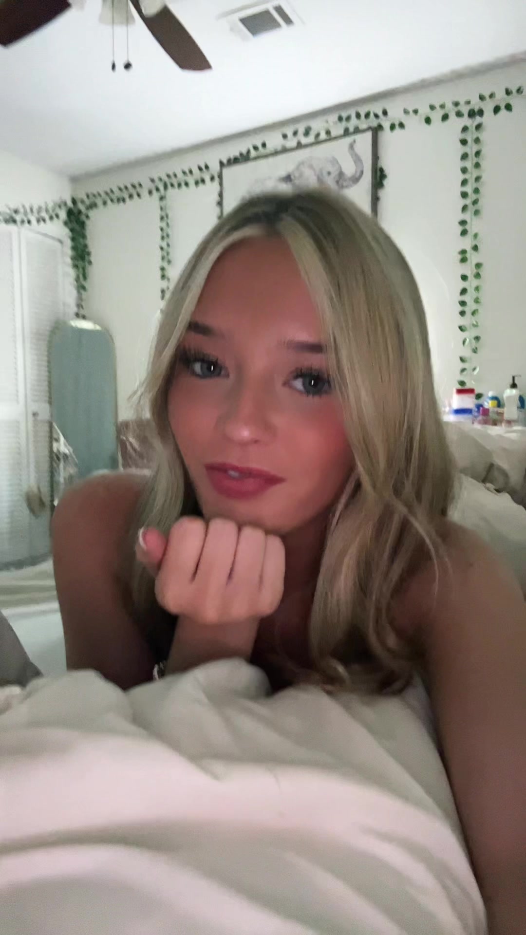 @kenlimariee