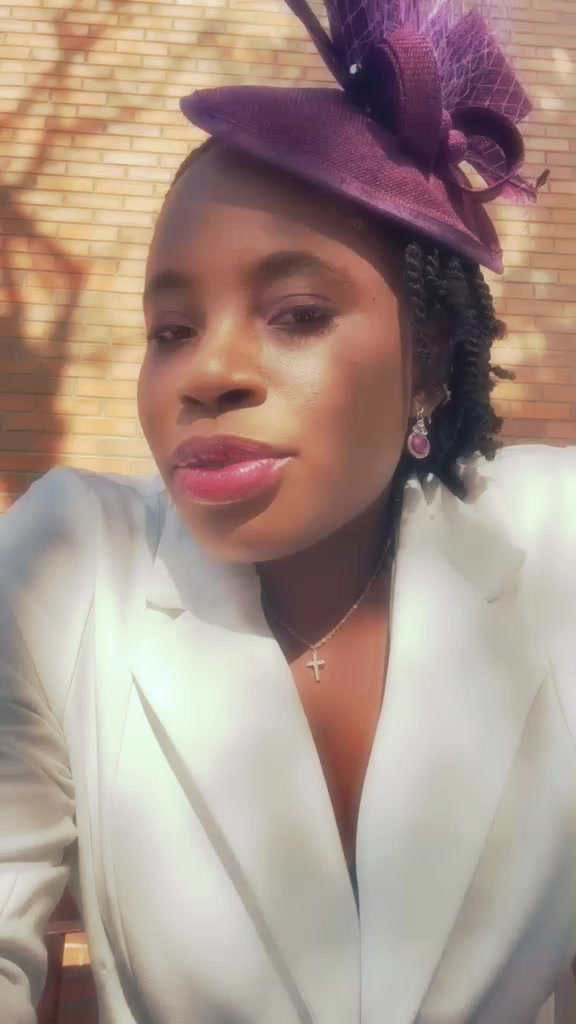 @Godblessqueen1