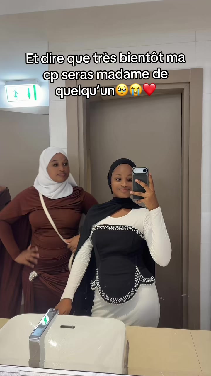 @🎀🦋𝒪𝓊𝓂𝓊🎀 224🇬🇳🌹