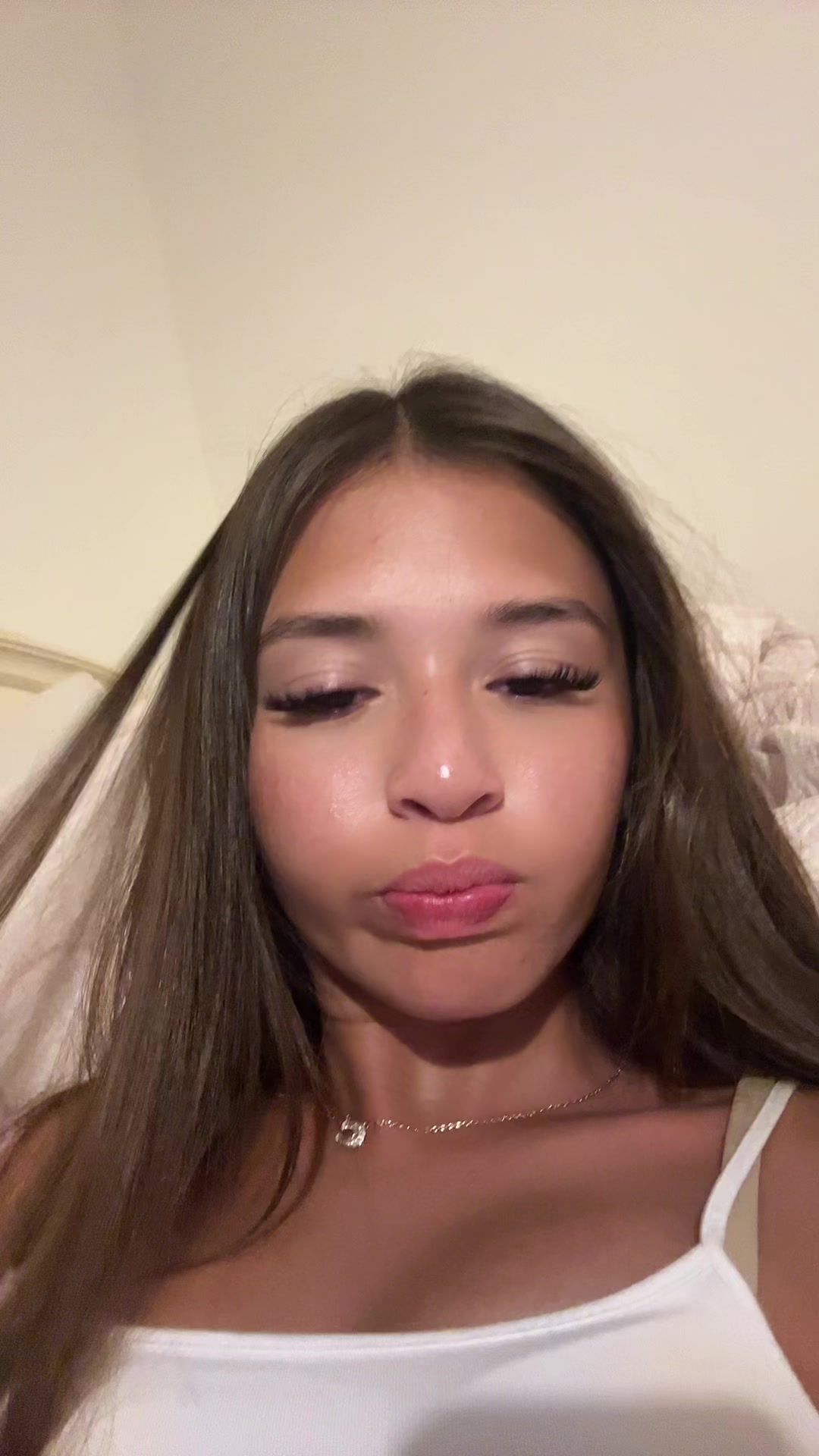 @✮