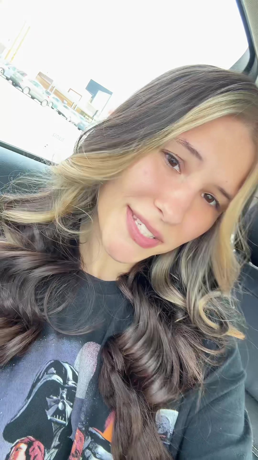 @lindsaym