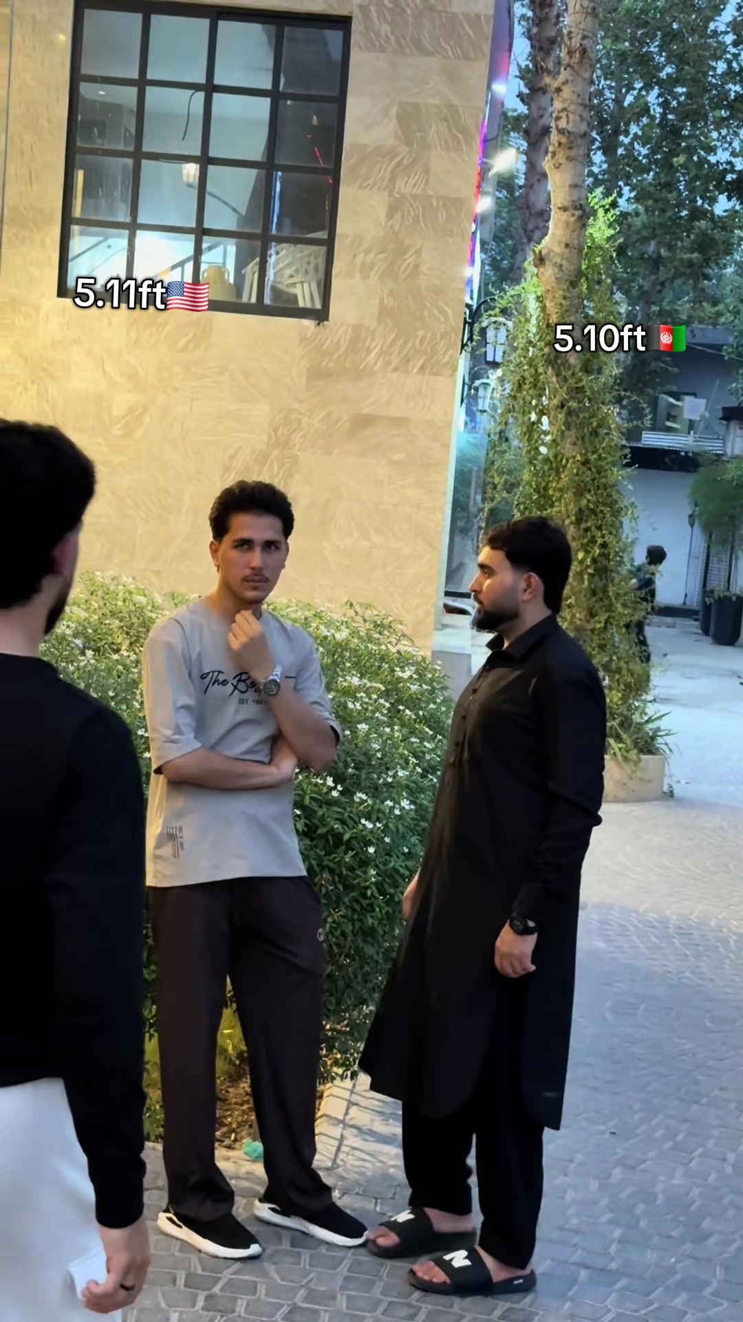 @6ft🇵🇰