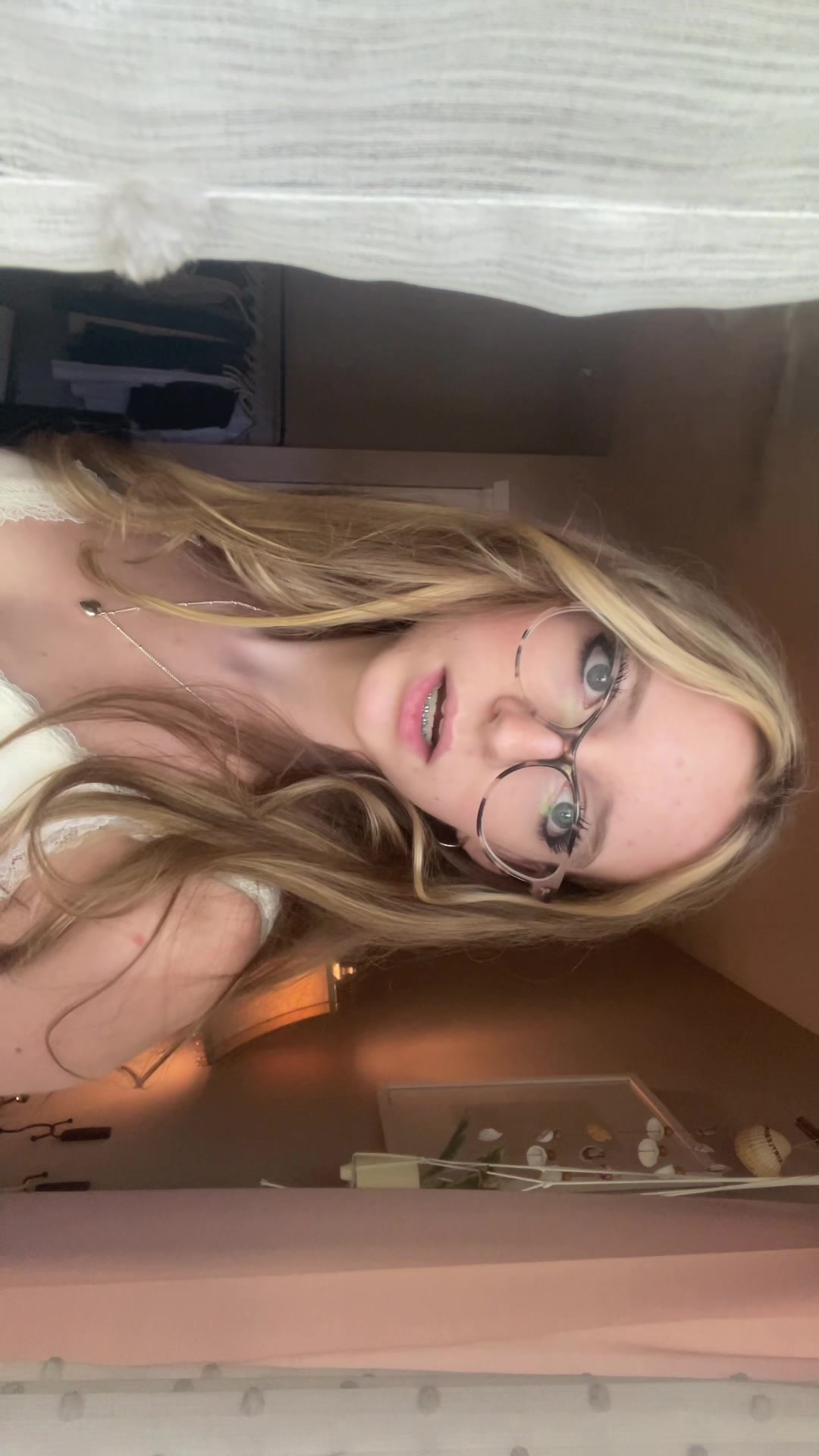 @junebug꧂