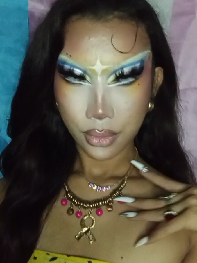 @Charlotte Elara