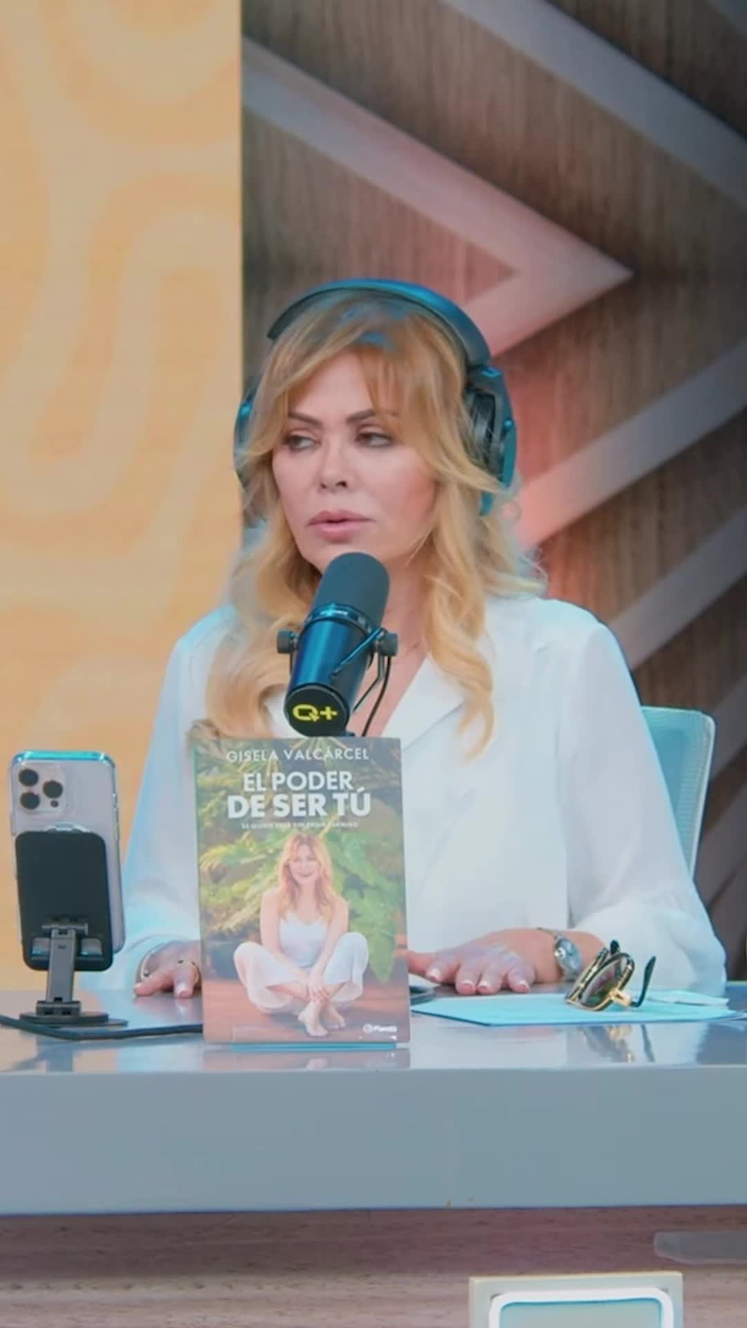 @SIN + QUE DECIR