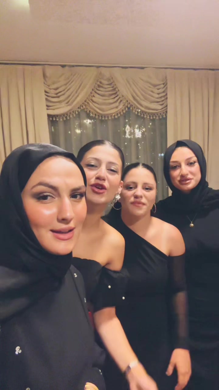 @&Ouml;ylesine&ouml;yleli