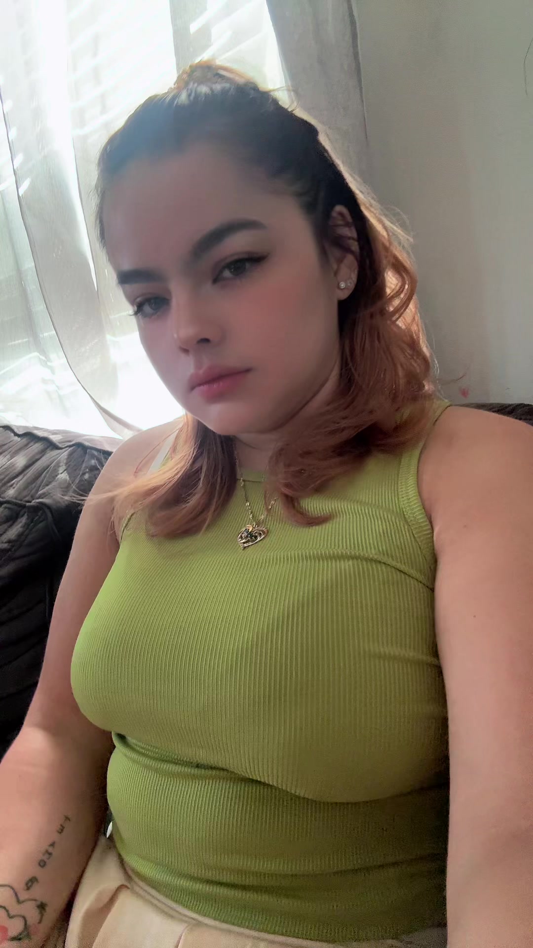 @Bella Leiva