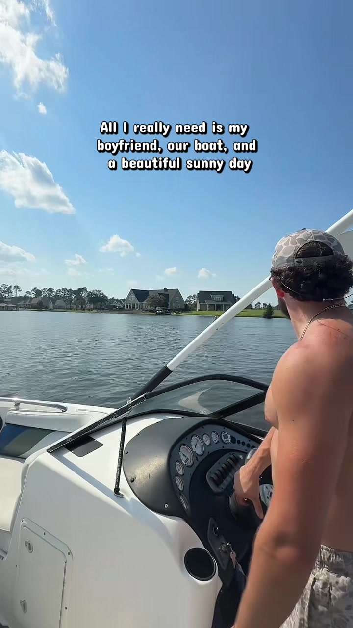 @𝒦𝒶𝓁𝓁𝒾 𝒟𝑜𝓊𝑔𝓁𝒶𝓈