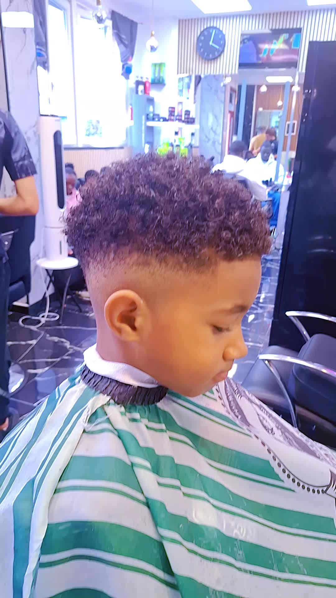 @Cut 93 CAMARA