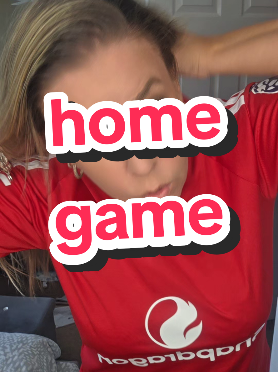 @maisielew09