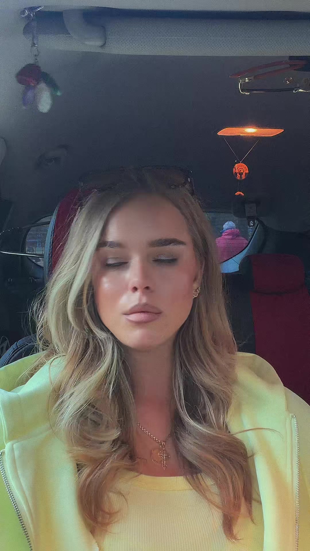 @🐣