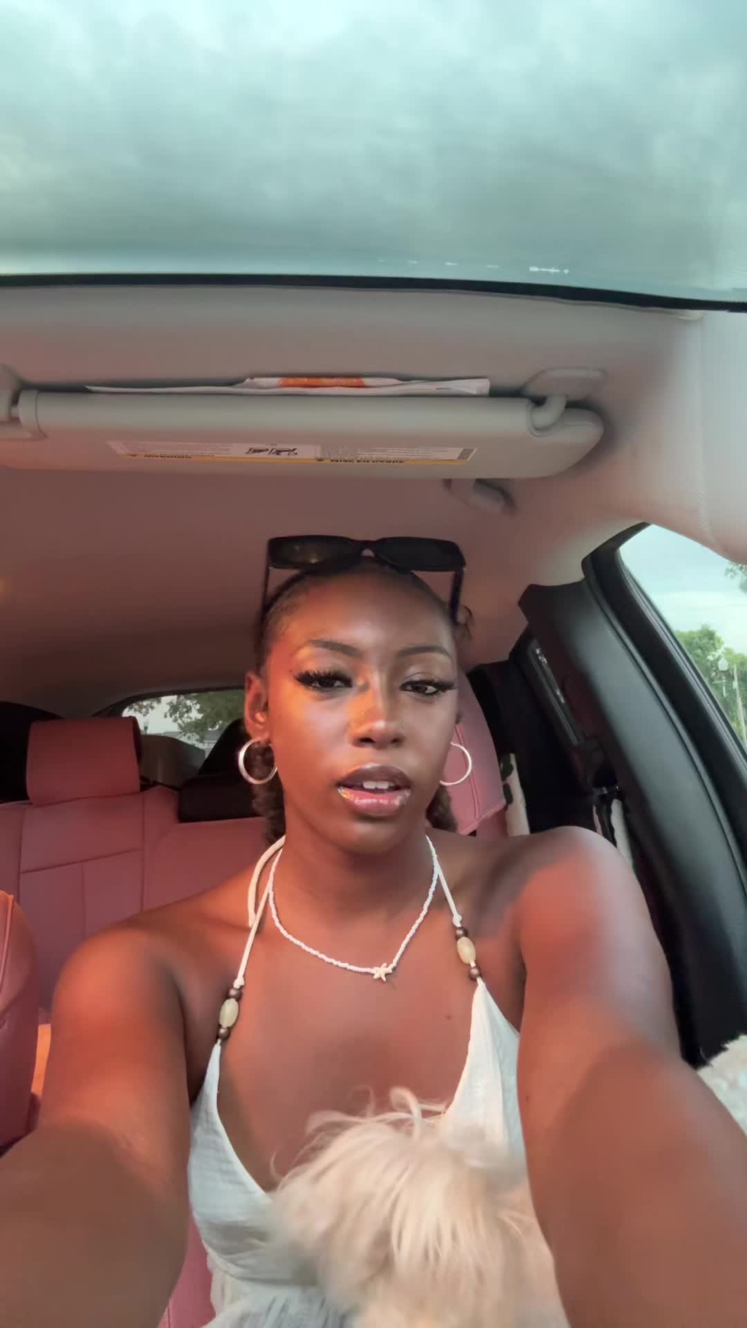 @Tamia 👩🏿&zwj;❤️&zwj;💋&zwj;👩🏿