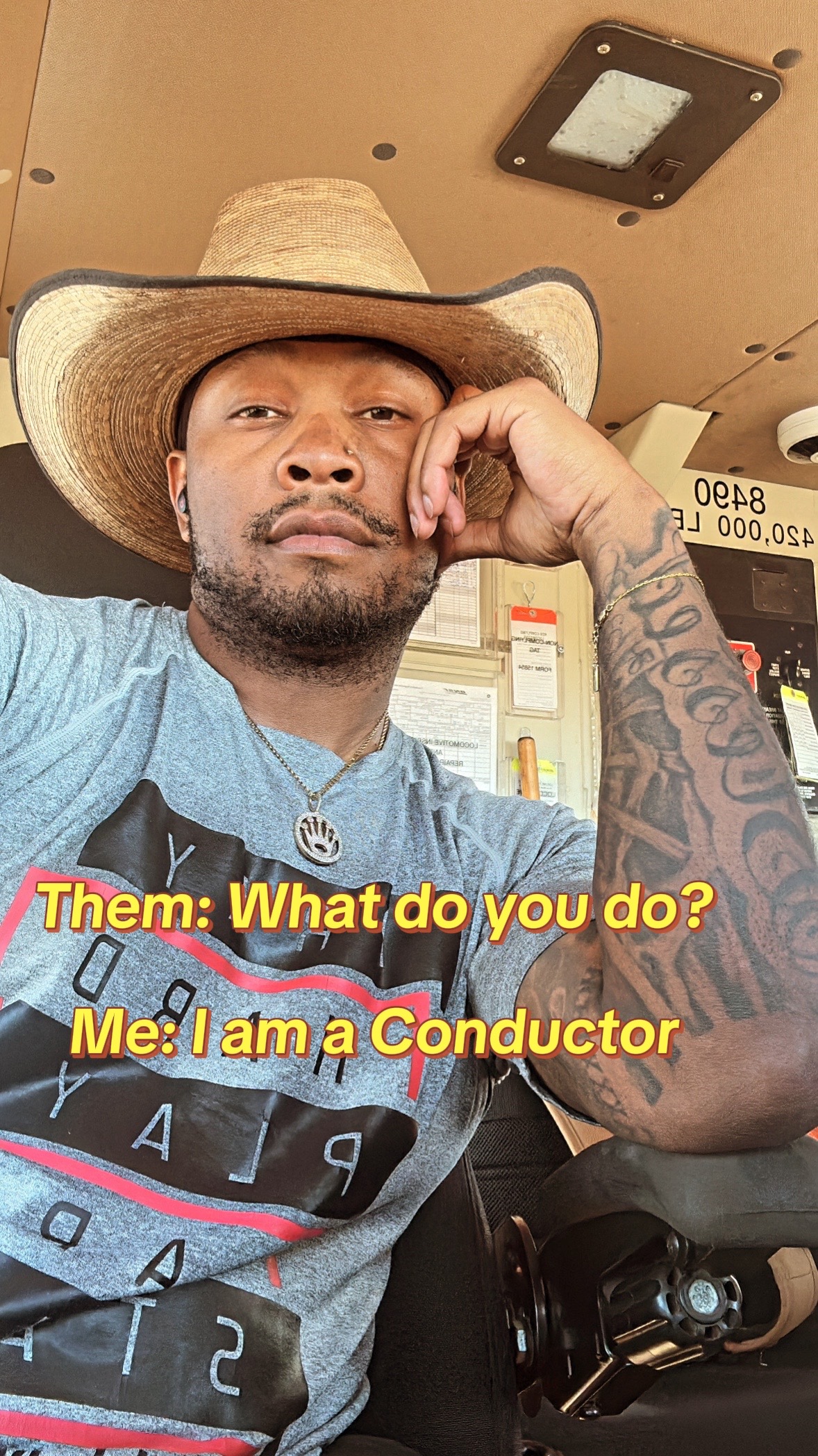 @sumbodees_daddii