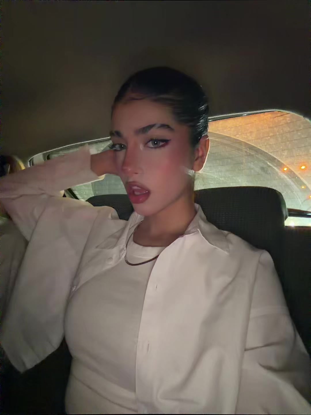 @avaaawoo