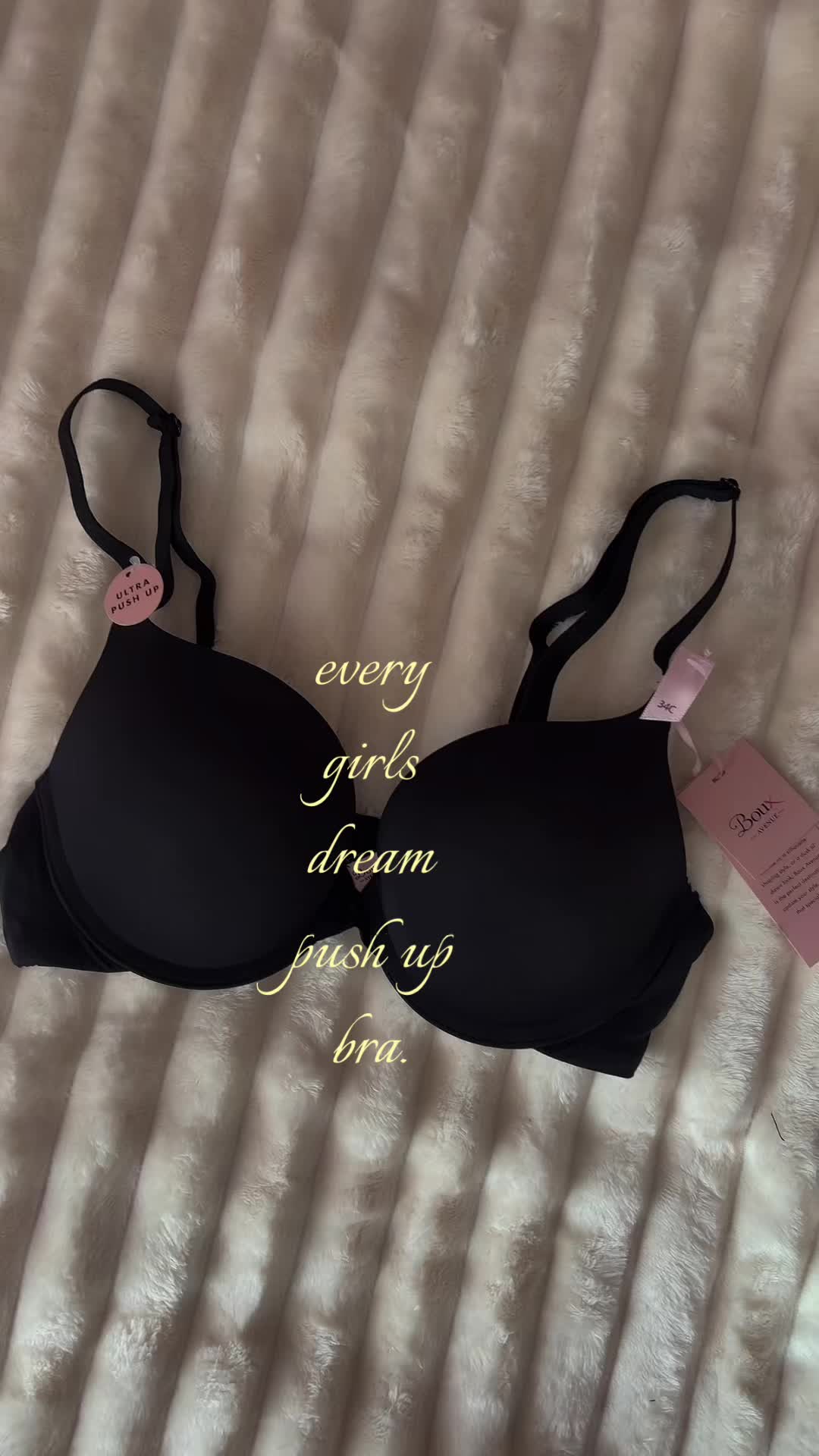 @𝐂𝐡𝐥𝐨🤍🎀