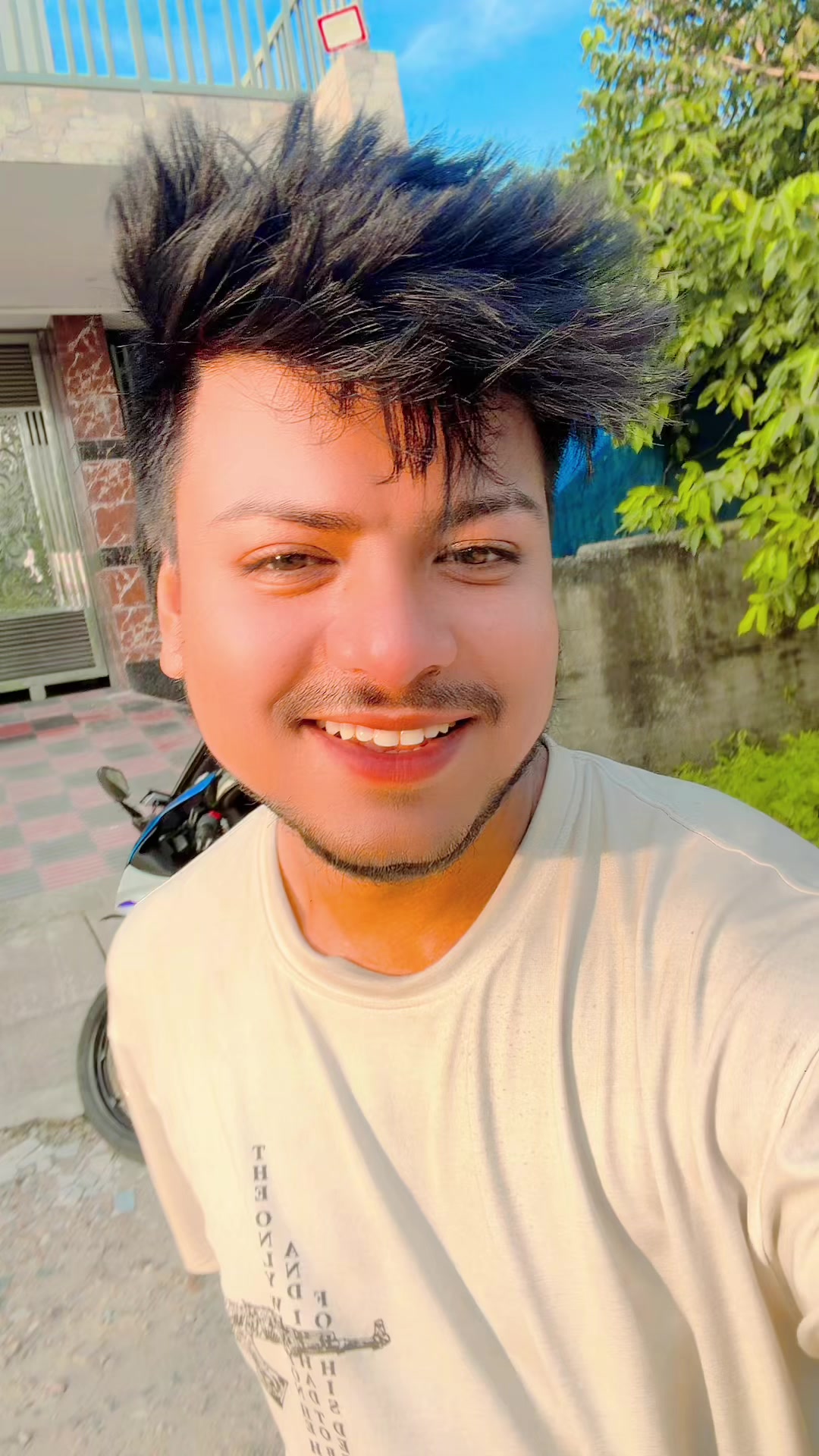 @Max Ovi Riaz