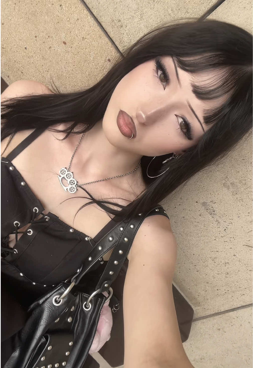 @Luzi ໒꒱