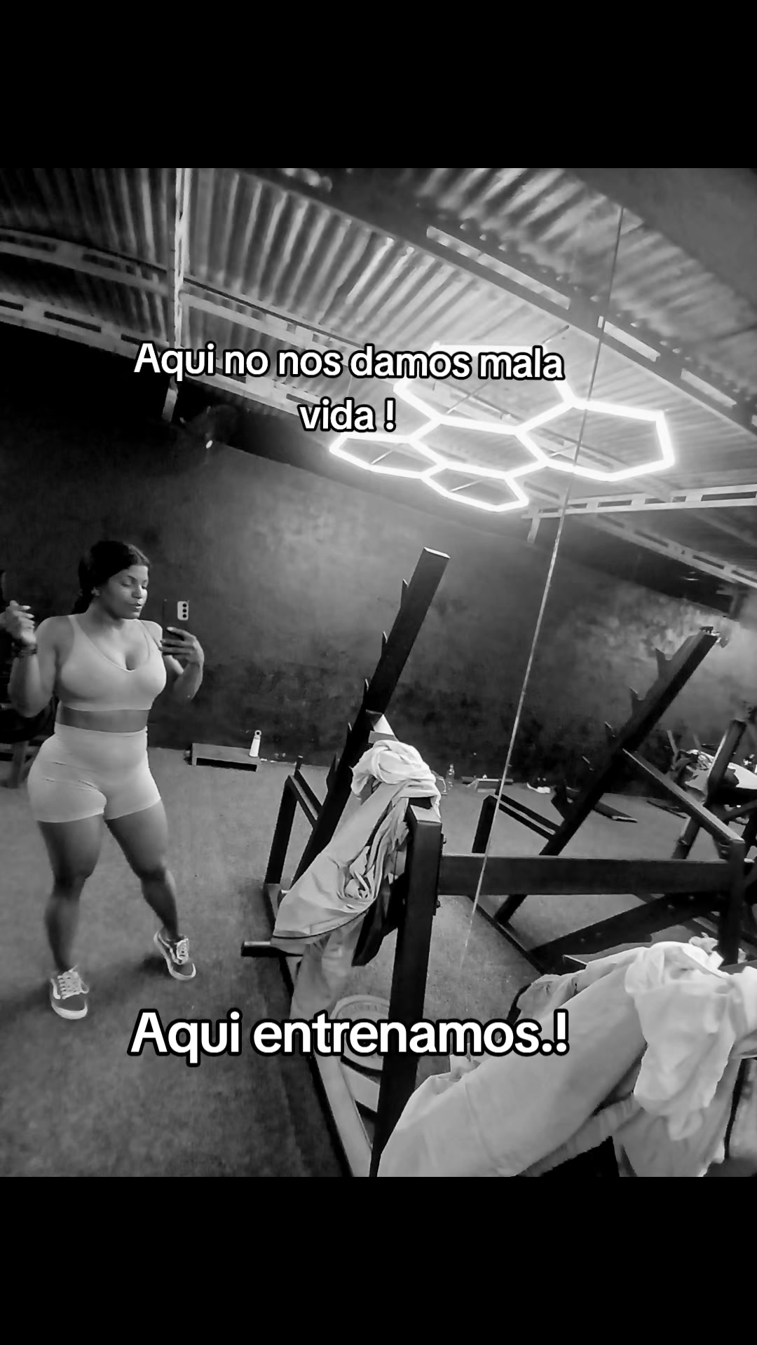@JohaxisM