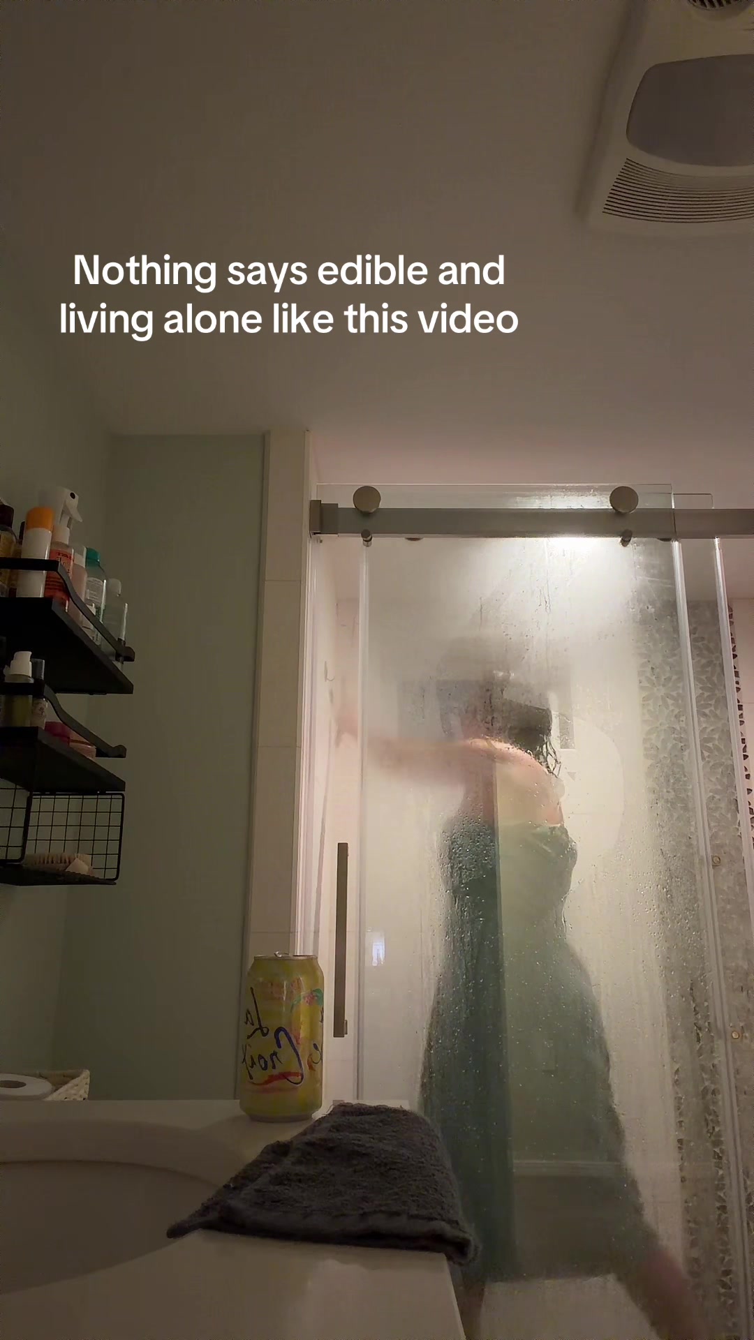 @chickentoria