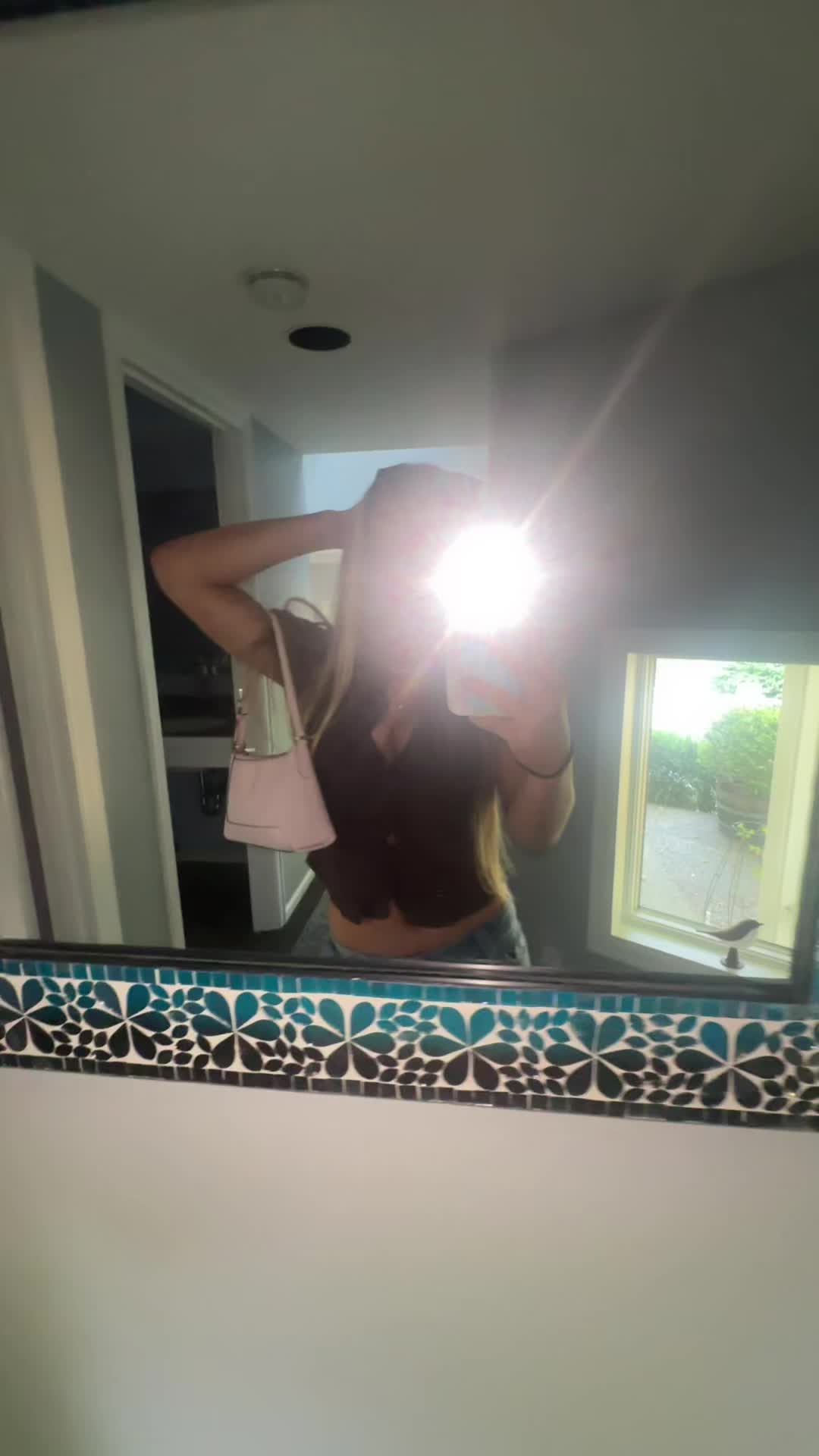 @🕺