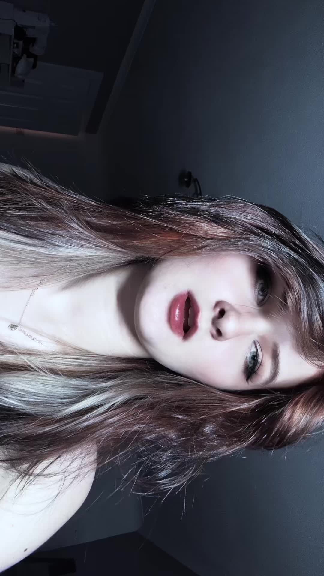 @Lily/liwynx