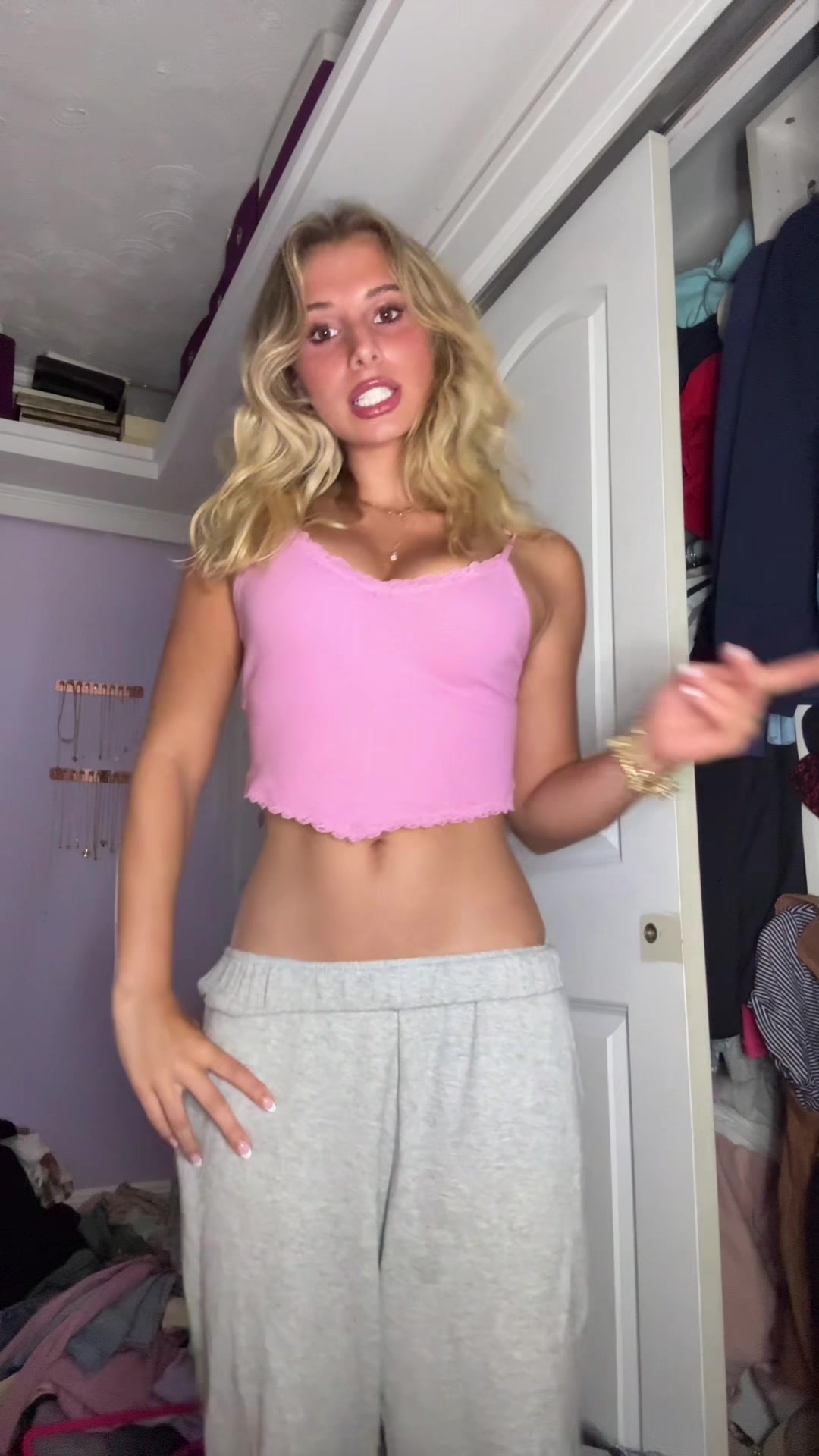 @hi