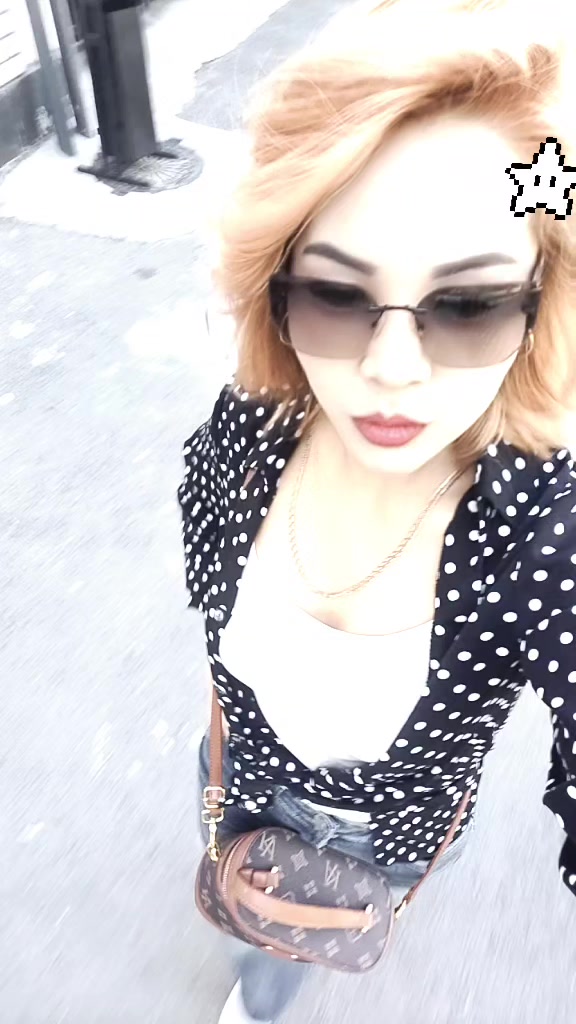 @Әкесінің ерке қызы