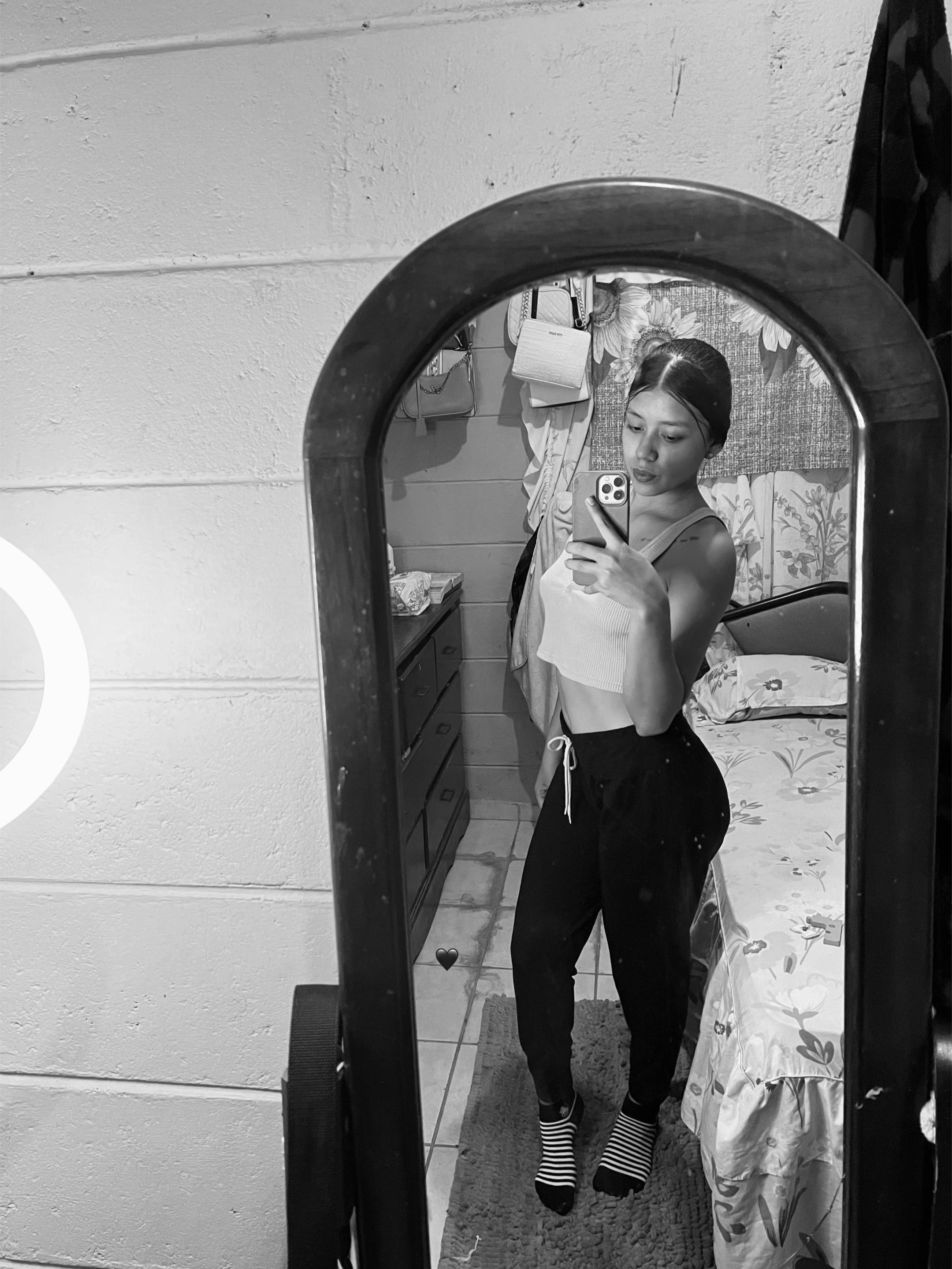 @𝒜𝓂ℯ𝓁𝒾𝒶 𝒮ℴ𝒻𝒾𝒶 🖤🐚