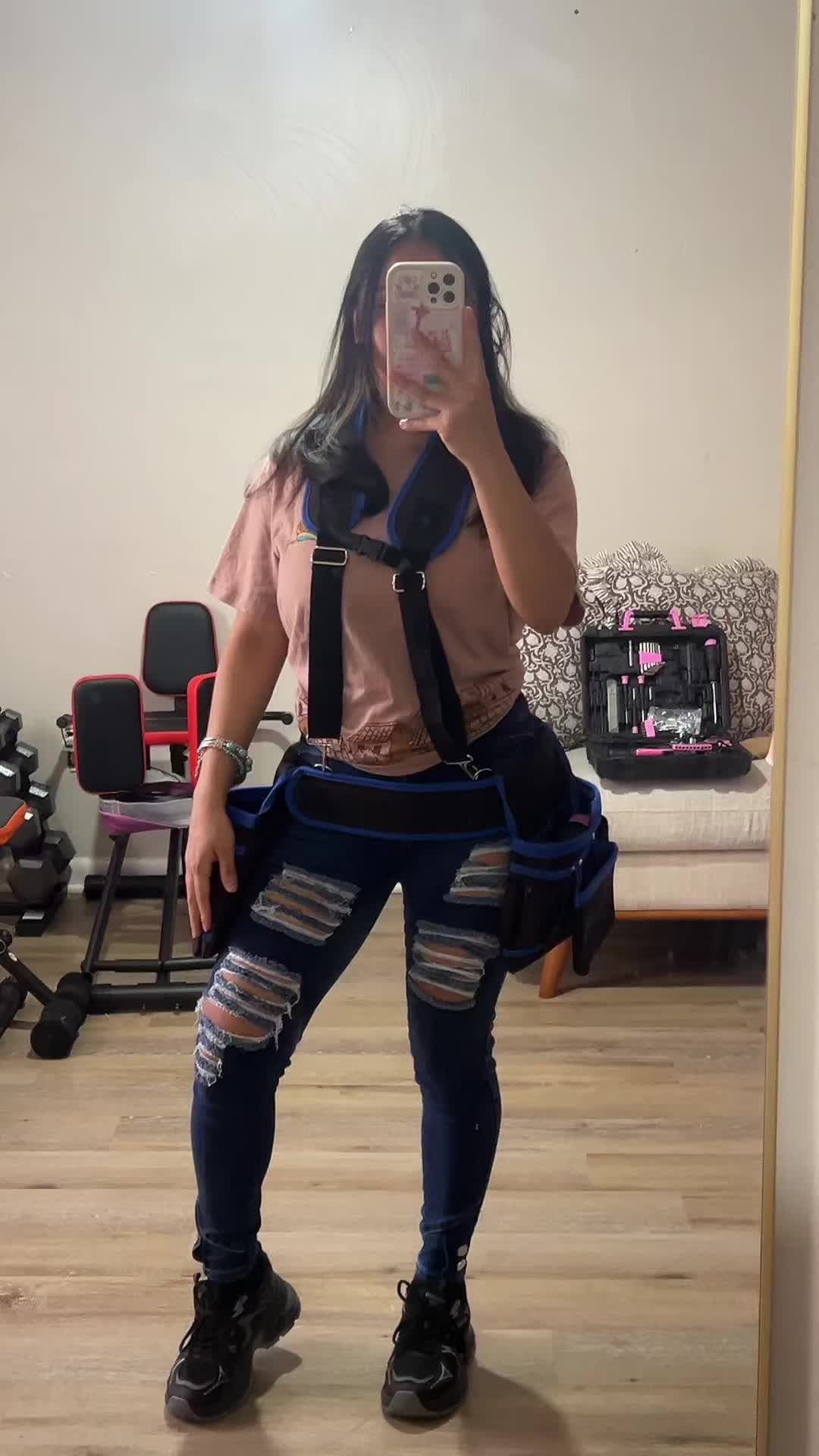 @Reina