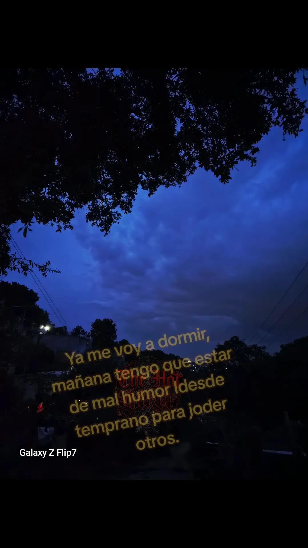 @𝓣𝓱𝓮 𝓱𝓸𝓽 𝓫𝓲𝓴𝓮𝓻 🍍🔥