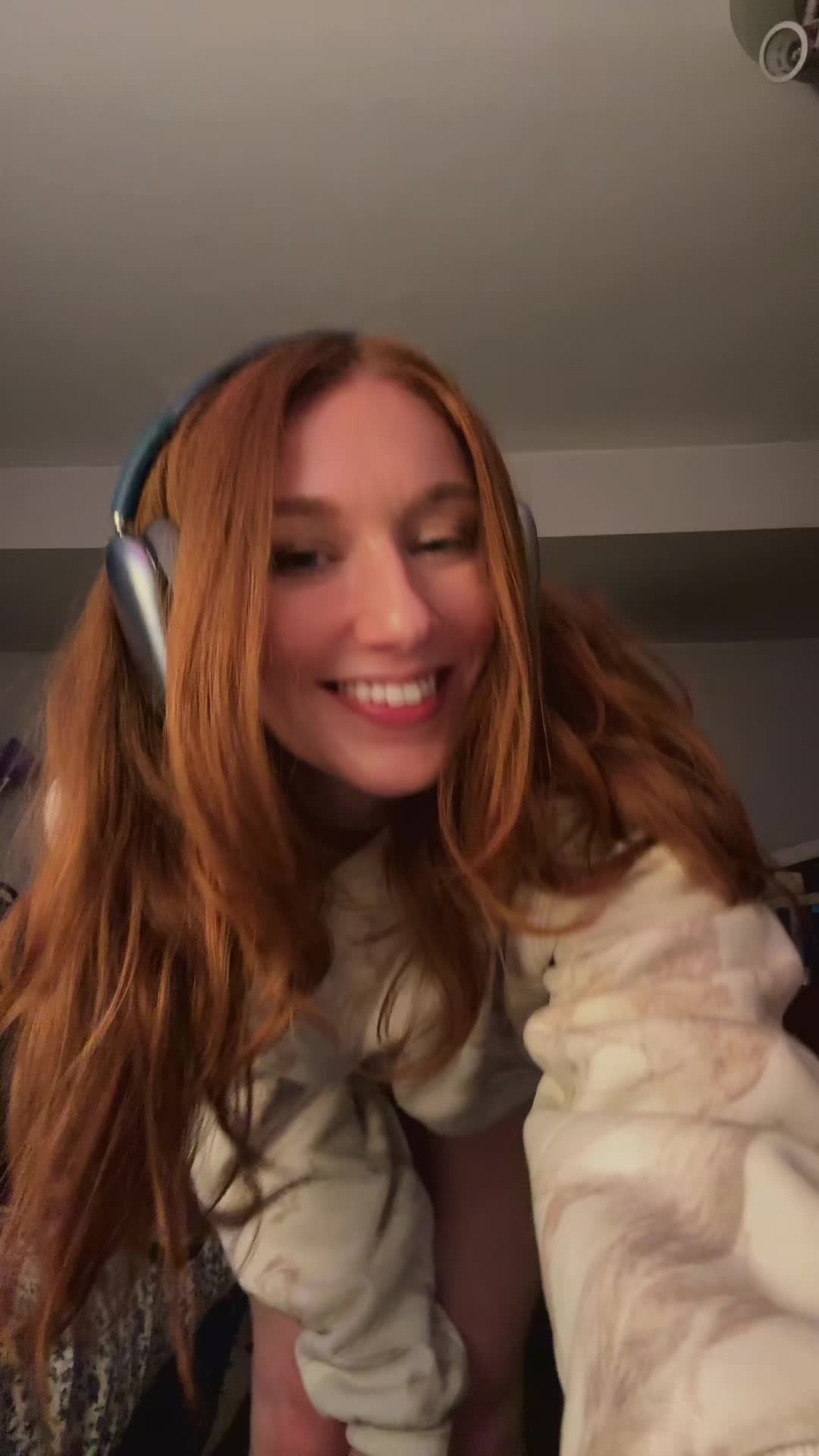 @Izzypop