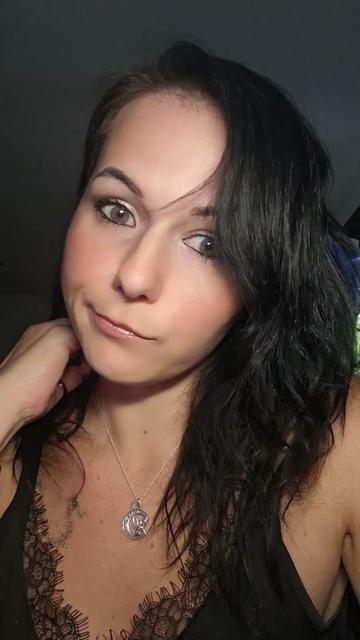 @Juliadarkfee