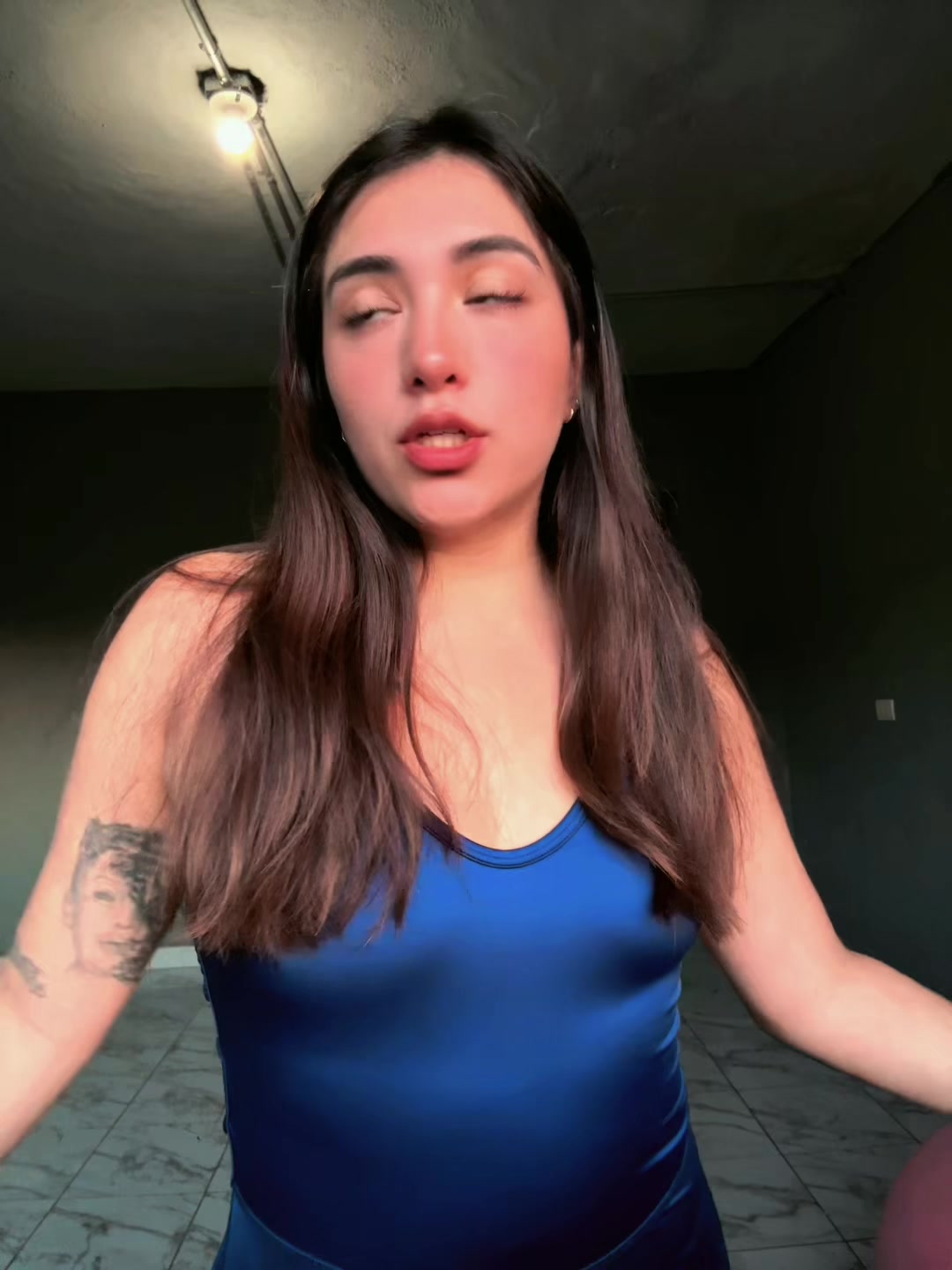 @Neomamoreno