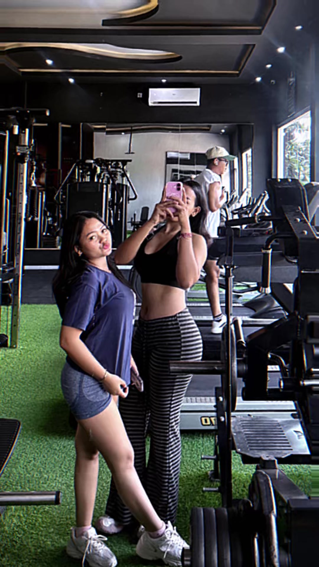 @krisdaynt._