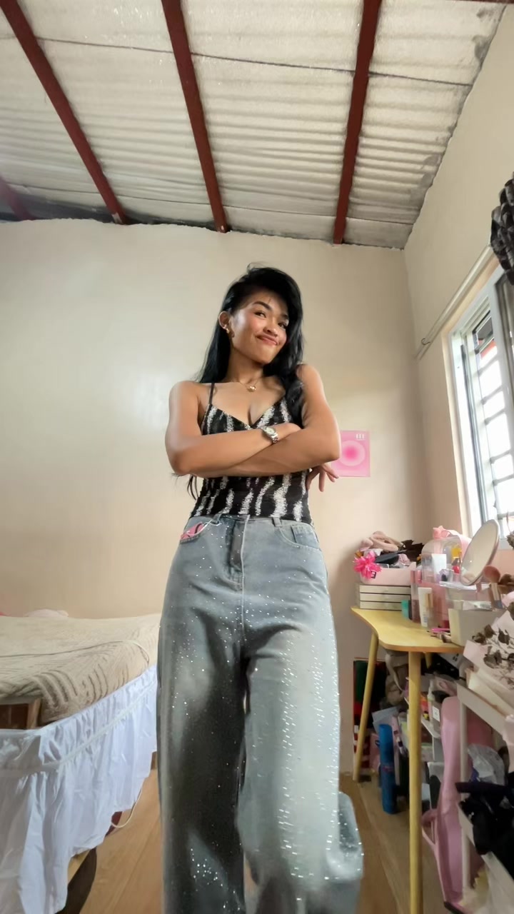 @@ishaaemeyyyy on ig