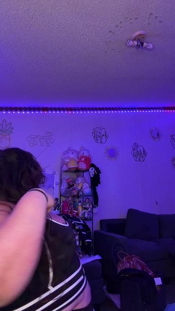 @LiLi 💋💃🏻
