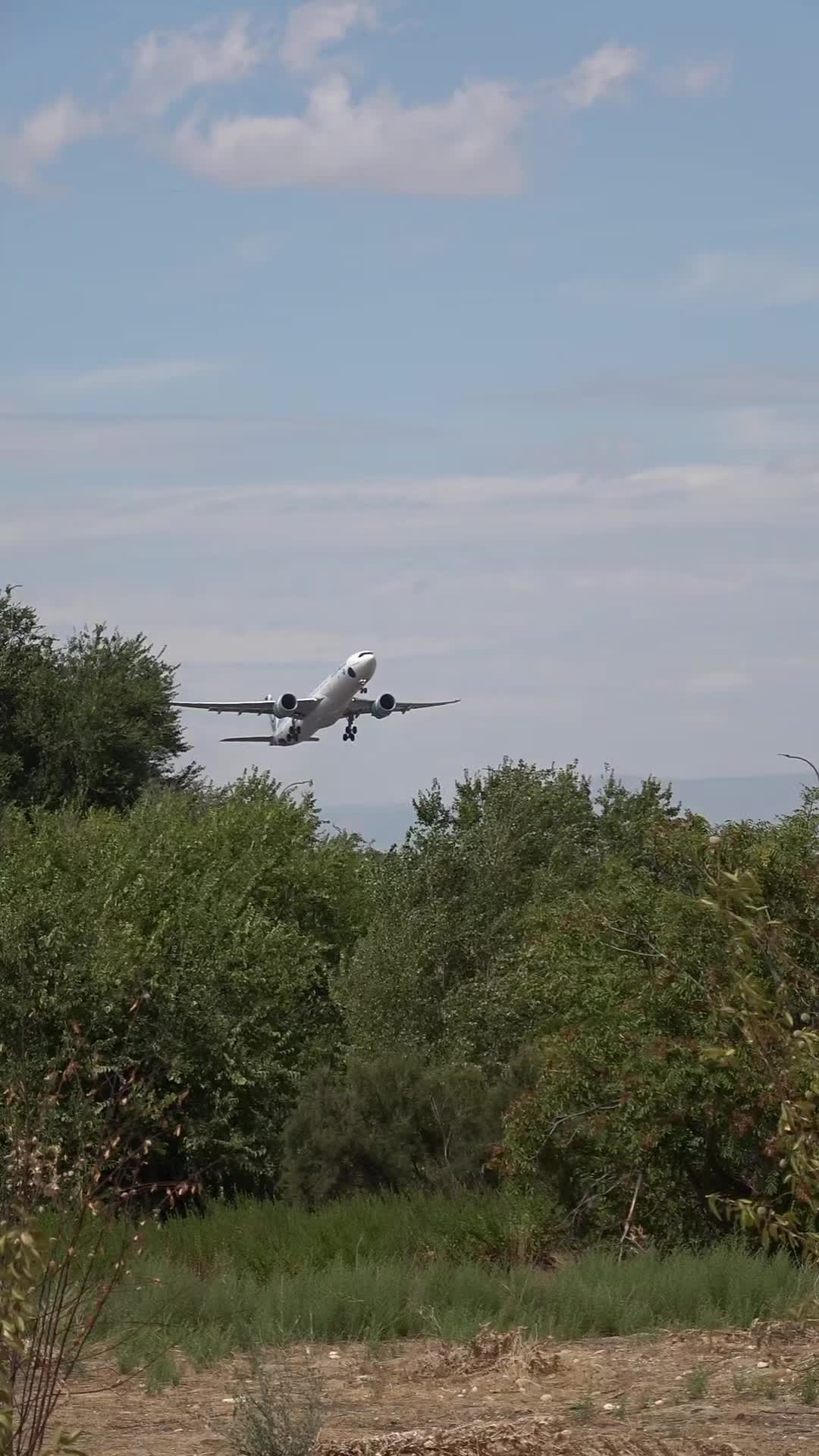 @Aviation-World