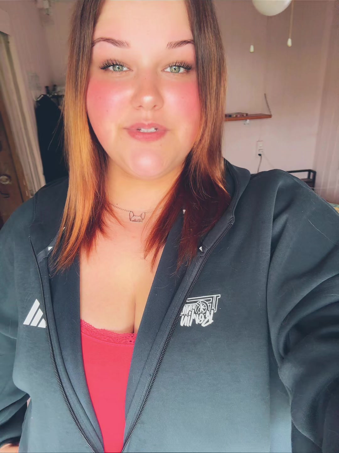 @𝒮𝒸𝒽𝓇𝒾𝓁𝓁ℯ🩷