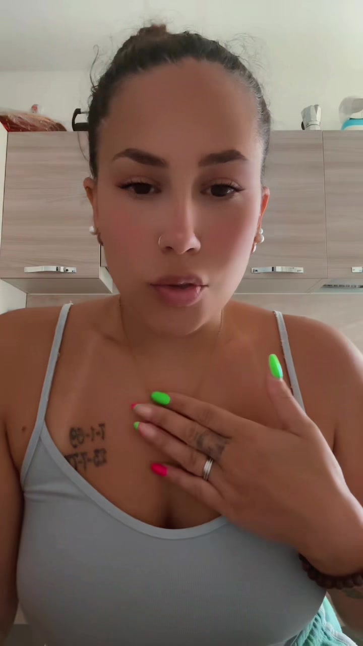 @𝓜𝓪𝓻𝓽𝔂 🎀👑