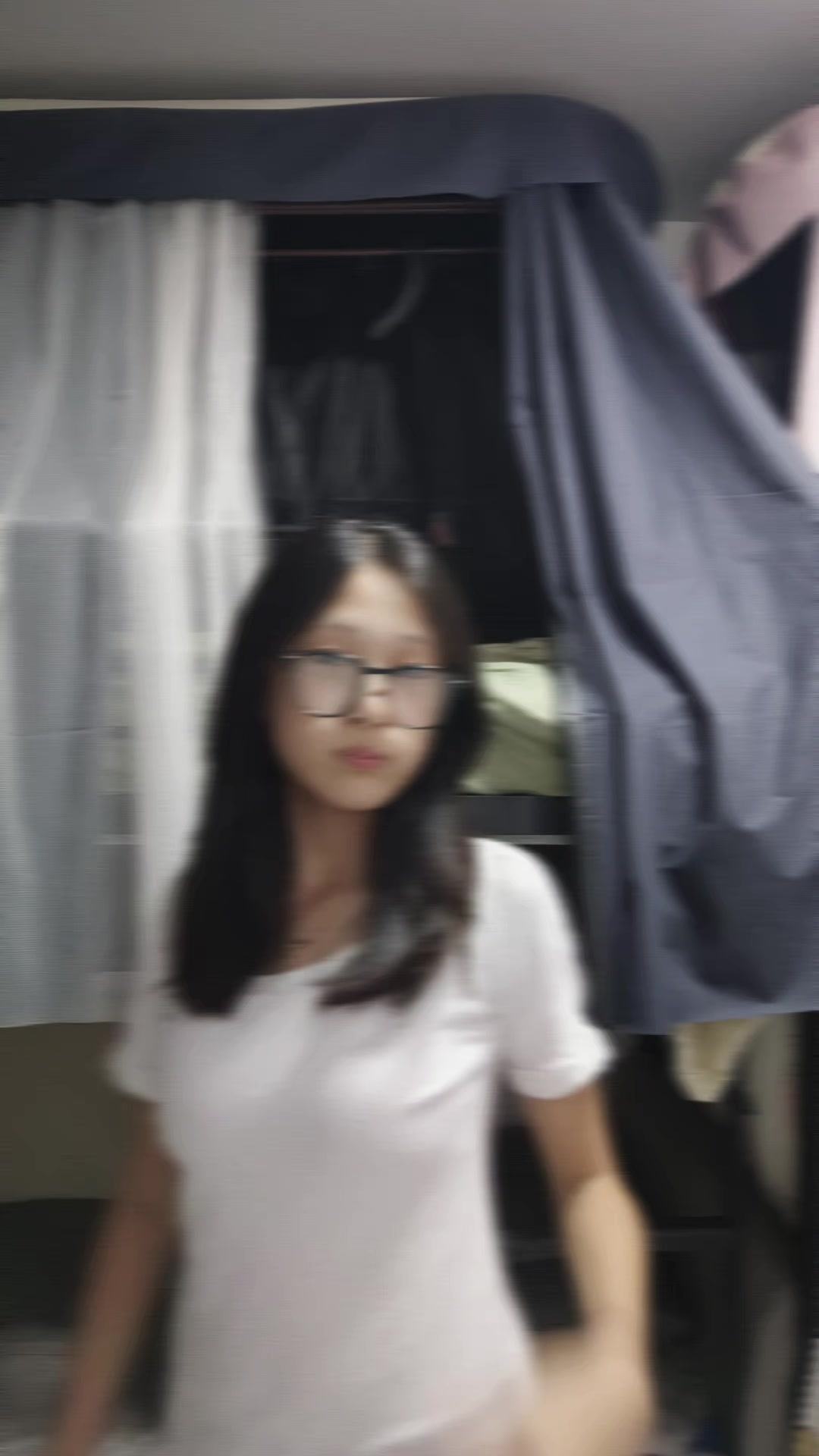 @chixenbacksideitchyy